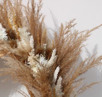 Arrangement funéraire - à partir de fleurs séchées | dans des tons naturels acheter
