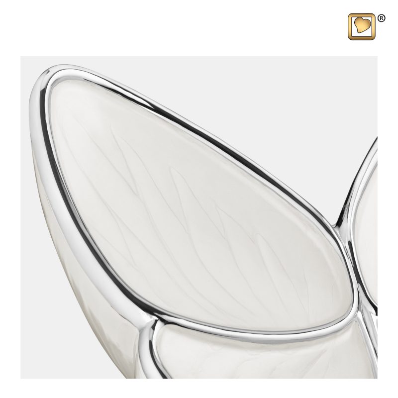 Urne vlinder - Wings of Hope | 3,20 liter Pearl | white Polished silver tint Large