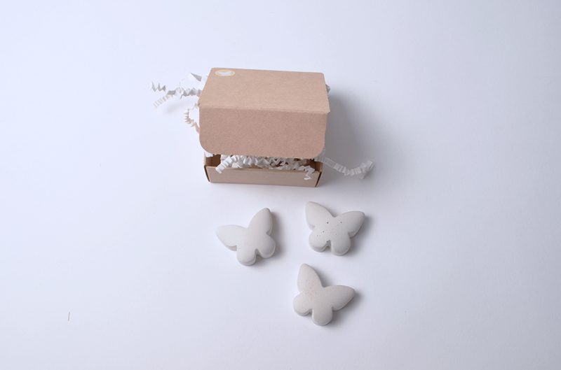 Pierre commémorative petite - Papillon | blanc | Mélange de 3 pièces