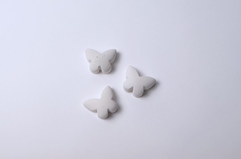 Pierre commémorative petite - Papillon | blanc | Mélange de 3 pièces
