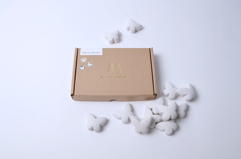 Pierre commémorative petite - Papillon | blanc | Personnalisé