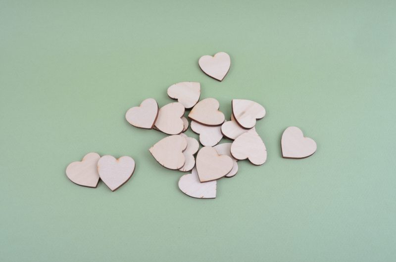 Comfort Box Memory Markers - Wood | Hearts 20 pieces